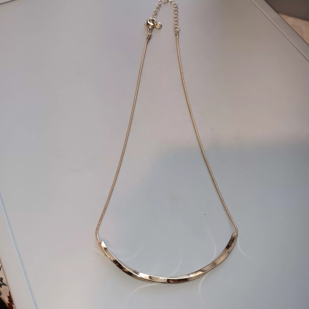 Delicate Gold Curved Bar Necklace - Women Costume Jewelry